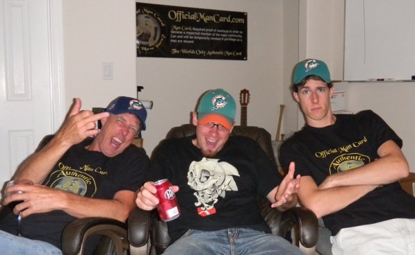 Aussie is going for the Phins!